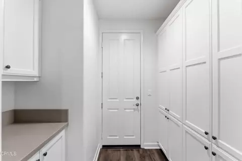 Entry Way - 1600 Mulligan St, Oxnard, CA 93036 photo 4 of 7