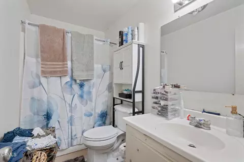 Bath - 4811 Petit Dr, Oxnard, CA 93033 photo 1 of 6