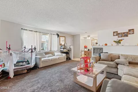 Living - 4811 Petit Dr, Oxnard, CA 93033 photo 3 of 4