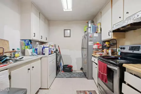 Kitchen - 4811 Petit Dr, Oxnard, CA 93033 photo 1 of 2