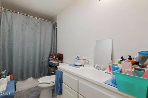 Bath - 4811 Petit Dr, Oxnard, CA 93033 photo 3 of 6