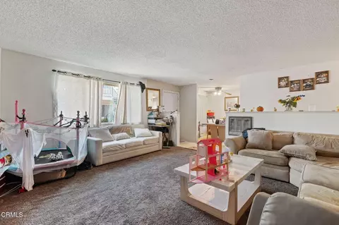 Living - 4811 Petit Dr, Oxnard, CA 93033 photo 1 of 4
