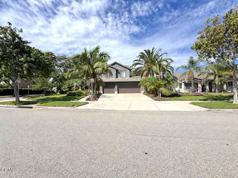 603 Sara Dr, Oxnard, CA 93030 photo 2