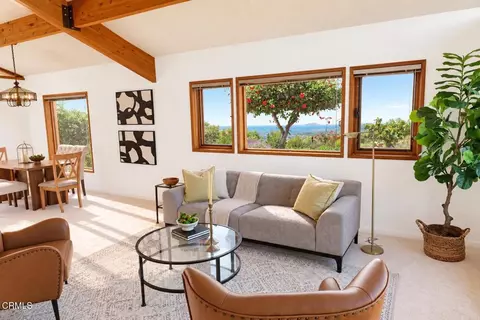 Living - 6860 Worth Way, Camarillo, CA 93012 photo 2 of 4
