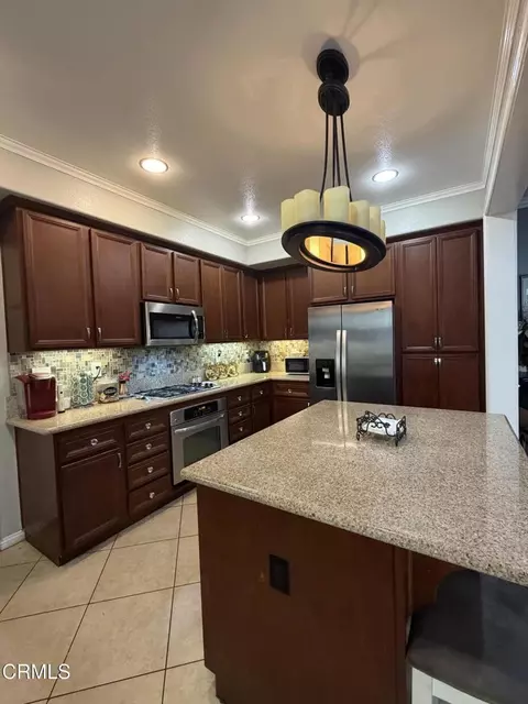 Kitchen - 3255 Moss Landing Blvd, Oxnard, CA 93036 photo 3 of 7