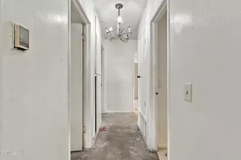 Entry Way - 1819 La Puerta Ave, Oxnard, CA 93030 photo 2 of 2
