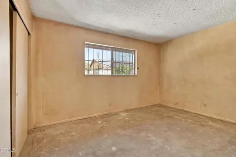 Bedroom - 1819 La Puerta Ave, Oxnard, CA 93030 photo 2 of 4