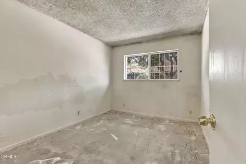 Bedroom - 1819 La Puerta Ave, Oxnard, CA 93030 photo 1 of 4
