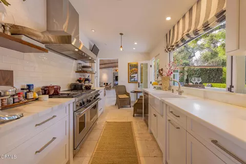 Kitchen - 708 Cuyama Rd, Ojai, CA 93023 photo 2 of 4