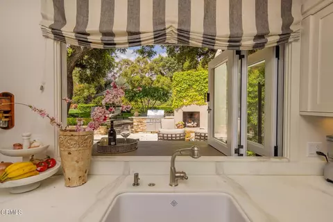 Kitchen - 708 Cuyama Rd, Ojai, CA 93023 photo 4 of 4