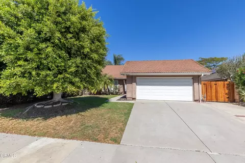 6131 Fremont Cir, Camarillo, CA 93012