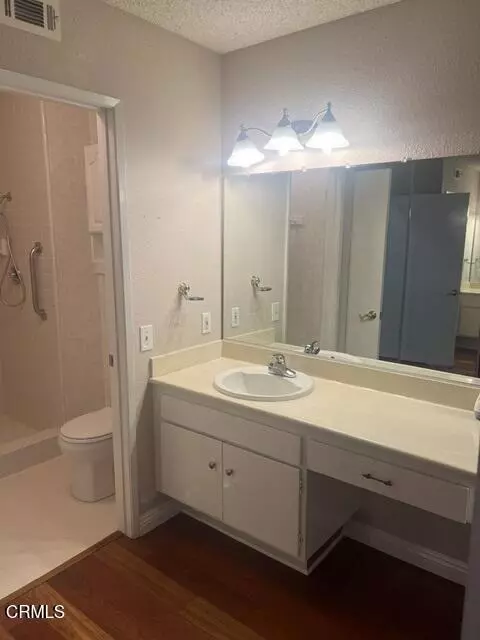 Bath - 5177 Creekside Rd, Camarillo, CA 93012 photo 2 of 3