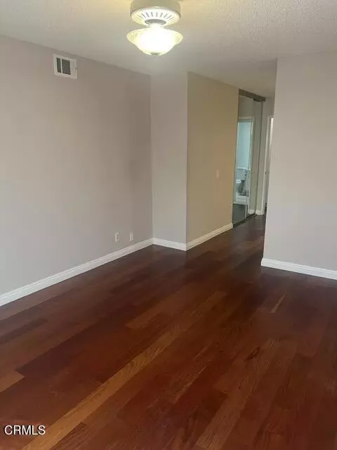 Living - 5177 Creekside Rd, Camarillo, CA 93012 photo 5 of 5