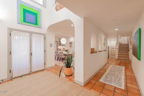 Entry Way - 11020 Rodeo Dr, Oak View, CA 93022 photo 2 of 2