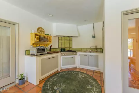 Kitchen - 11020 Rodeo Dr, Oak View, CA 93022 photo 5 of 5