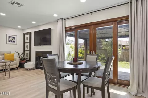 Dining - 1262 Gina Dr, Oxnard, CA 93030 photo 2 of 3