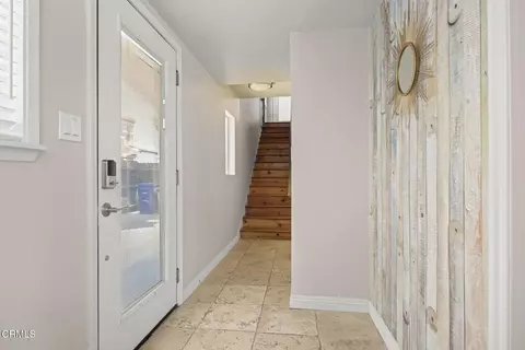 Entry Way - 256 Melrose Dr, Oxnard, CA 93035 photo 1 of 2