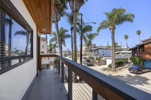 Exterior - 256 Melrose Dr, Oxnard, CA 93035 photo 6 of 16