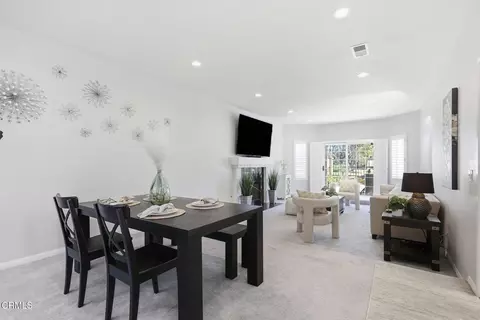 Dining - 2238 Bermuda Dunes Pl, Oxnard, CA 93036 photo 1 of 3