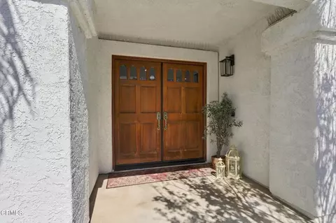 Entry Way - 2238 Bermuda Dunes Pl, Oxnard, CA 93036 photo 1 of 3
