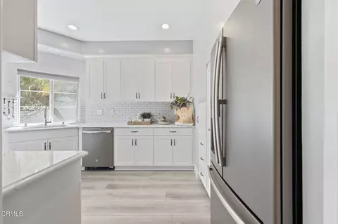Kitchen - 2238 Bermuda Dunes Pl, Oxnard, CA 93036 photo 1 of 6