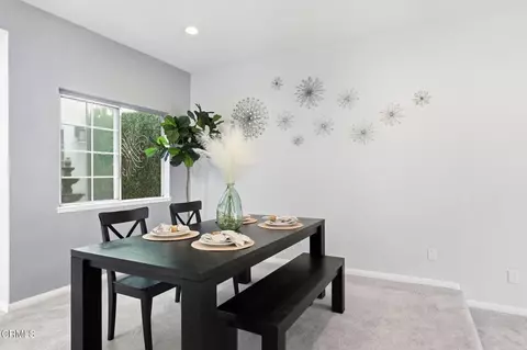 Dining - 2238 Bermuda Dunes Pl, Oxnard, CA 93036 photo 2 of 3