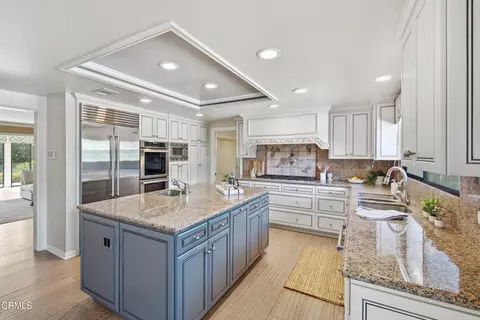 Kitchen - 249 Valley Vista Dr, Camarillo, CA 93010 photo 3 of 3