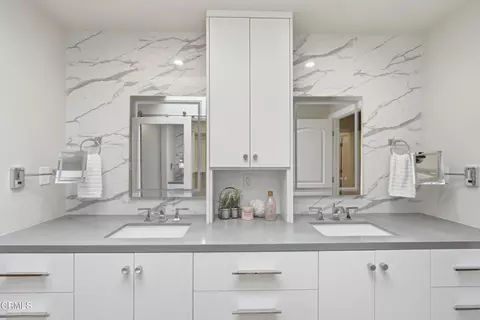 Bath - 249 Valley Vista Dr, Camarillo, CA 93010 photo 2 of 4