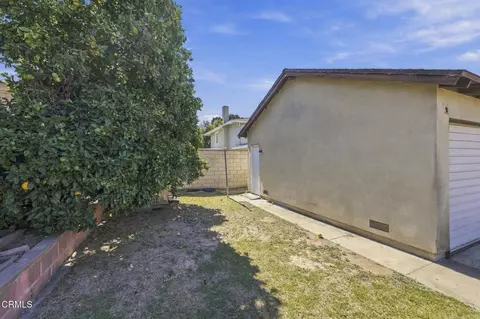 Exterior - 2110 Pamela St, Oxnard, CA 93036 photo 12 of 14