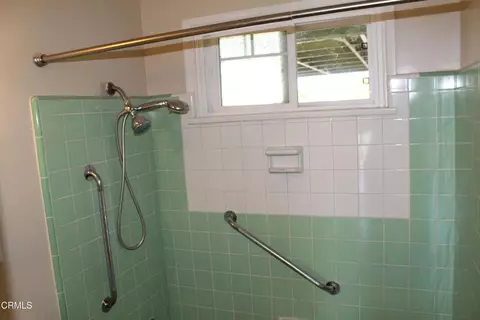 Bath - 721 Central Ave, Fillmore, CA 93015 photo 1 of 1
