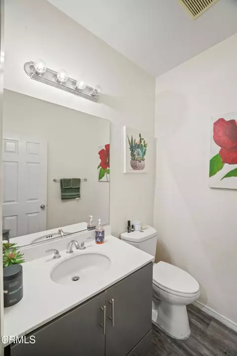 Bath - 2725 Smokey Mountain Dr, Oxnard, CA 93036 photo 1 of 3
