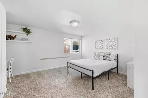 Bedroom - 4029 Sunset Ln, Oxnard, CA 93035 photo 5 of 8