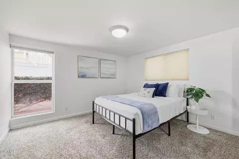 Bedroom - 4029 Sunset Ln, Oxnard, CA 93035 photo 3 of 8