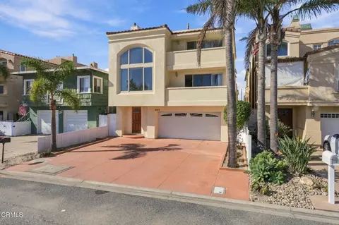 Exterior - 4029 Sunset Ln, Oxnard, CA 93035 photo 3 of 12