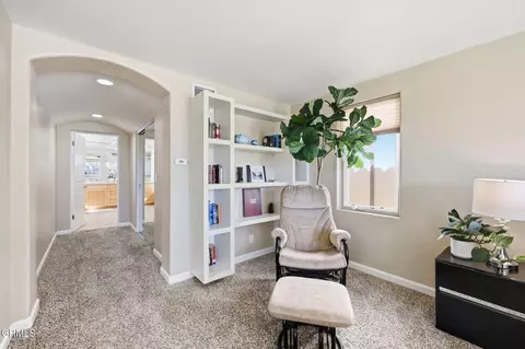 Entry Way - 4029 Sunset Ln, Oxnard, CA 93035 photo 2 of 2