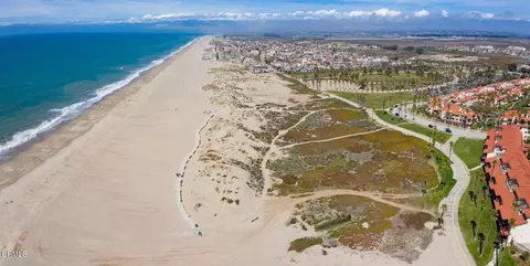 View/Area - 4029 Sunset Ln, Oxnard, CA 93035 photo 5 of 8