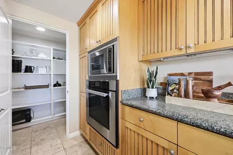 Kitchen - 4029 Sunset Ln, Oxnard, CA 93035 photo 4 of 6