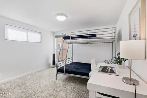Bedroom - 4029 Sunset Ln, Oxnard, CA 93035 photo 7 of 8