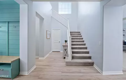 Entry Way - 385 Azalea St, Fillmore, CA 93015 photo 1 of 6