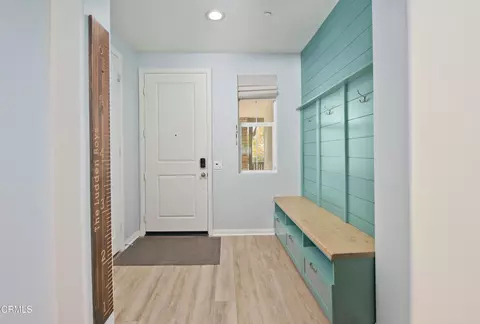 Entry Way - 385 Azalea St, Fillmore, CA 93015 photo 2 of 6