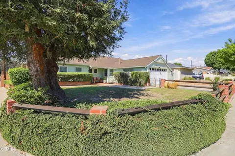 Exterior - 3899 Maple St, Ventura, CA 93003 photo 2 of 12