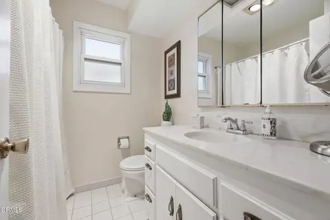 Bath - 3899 Maple St, Ventura, CA 93003 photo 4 of 4