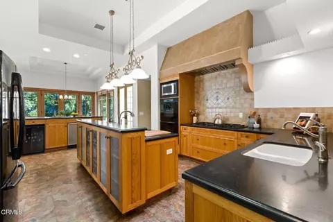 Kitchen - 402 S Montgomery St, Ojai, CA 93023 photo 2 of 3