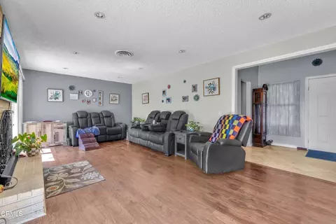 Living - 2068 Spice St, Lancaster, CA 93536 photo 2 of 4