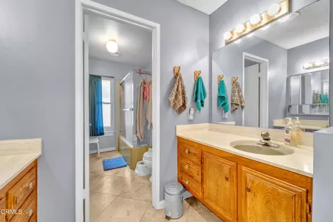 Bath - 2068 Spice St, Lancaster, CA 93536 photo 3 of 6