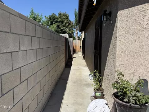Entry Way - 1520 Jason Pl, Oxnard, CA 93033 photo 1 of 1