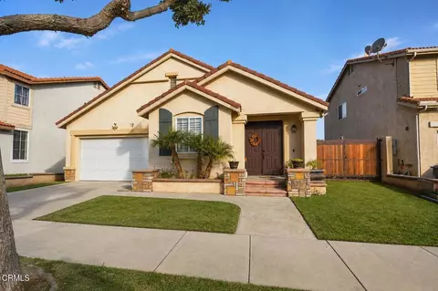 Exterior - 5460 Dunbar Dr, Oxnard, CA 93033 photo 2 of 5