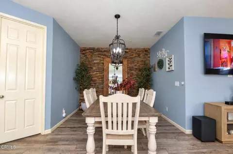 Dining - 5460 Dunbar Dr, Oxnard, CA 93033 photo 2 of 2