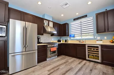 Kitchen - 5460 Dunbar Dr, Oxnard, CA 93033 photo 1 of 2