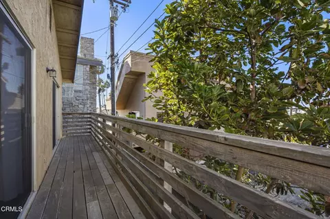 Exterior - 261 Hollywood Blvd, Oxnard, CA 93035 photo 2 of 5